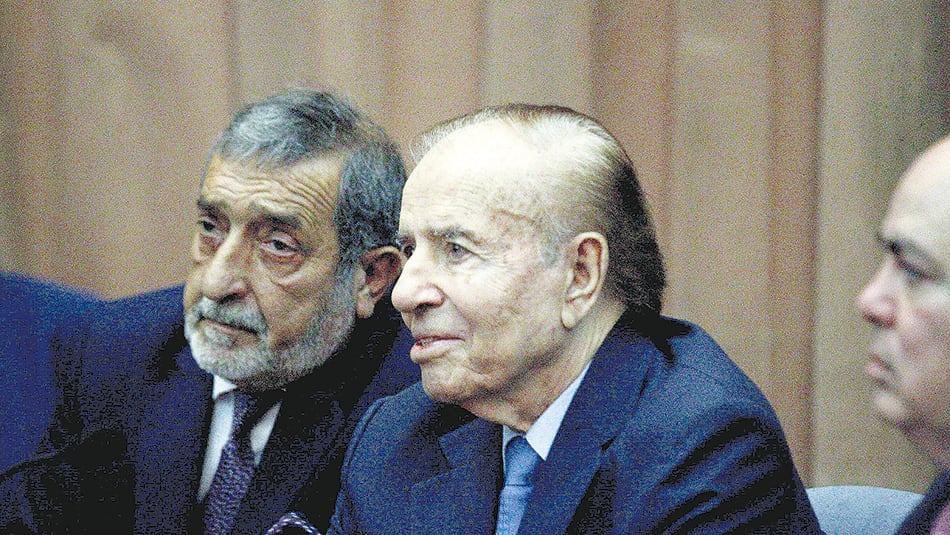 Carlos Menem y Domingo Cavallo condenados a más de tres años de prisión.