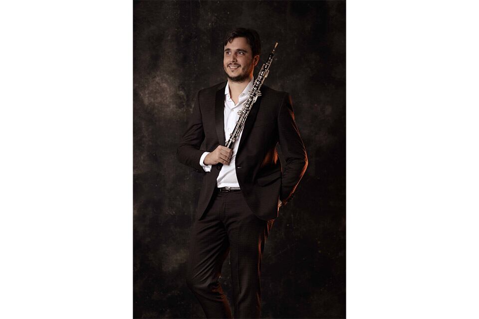Agustín Tamagno, solista de oboe. 