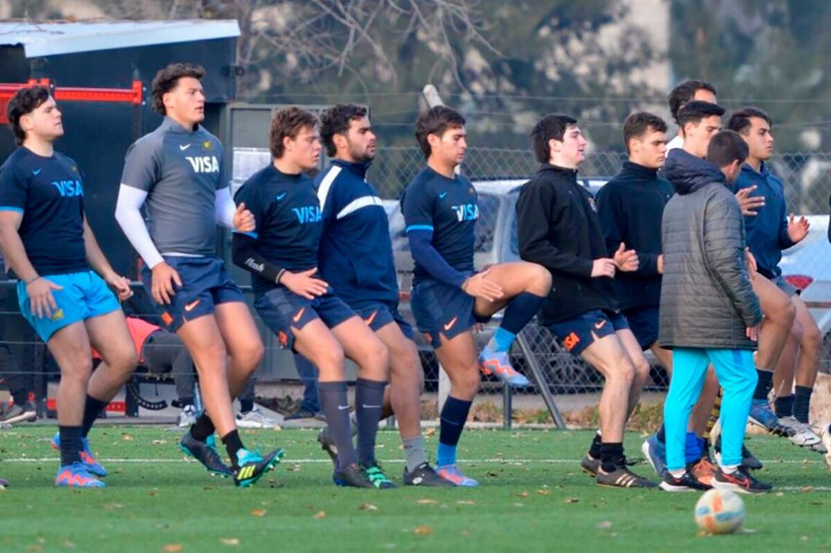 Los jugadores entrenando en Casa Pumas
