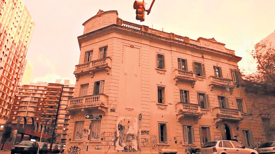 El episodio ocurrió en la puerta del Instituto del Profesorado del Arte (IPA) Adolfo Abalos.