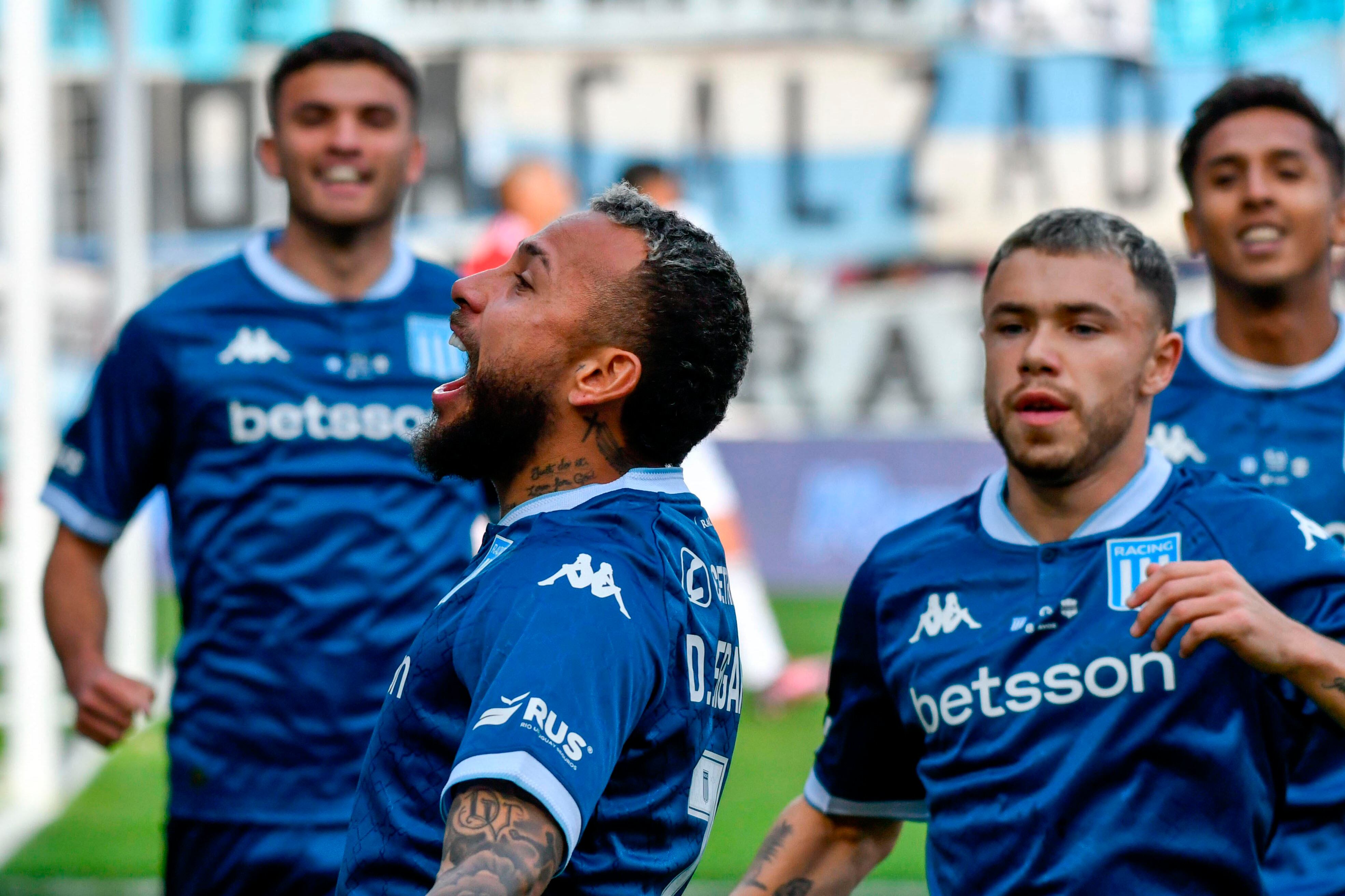 Vergara grita con euforia el primer gol