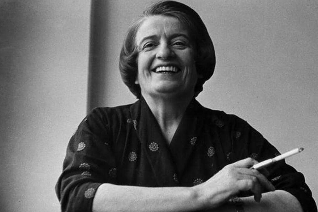 Ayn Rand. Filósofa y mala novelista bestseller, Rand tuvo éxito creando la escuela de pensamiento que llamó Objetivismo.