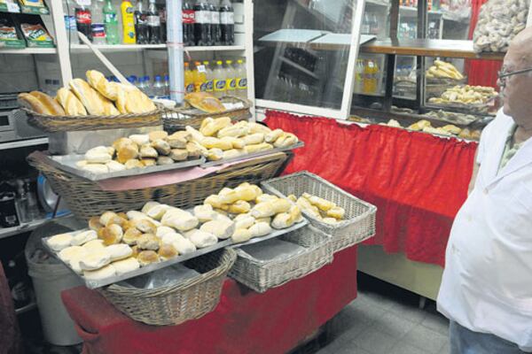 En abril, la bolsa de harina estaba 400 pesos y hoy cotiza a 600 pesos según el molino. Es una suba del 50 por ciento.