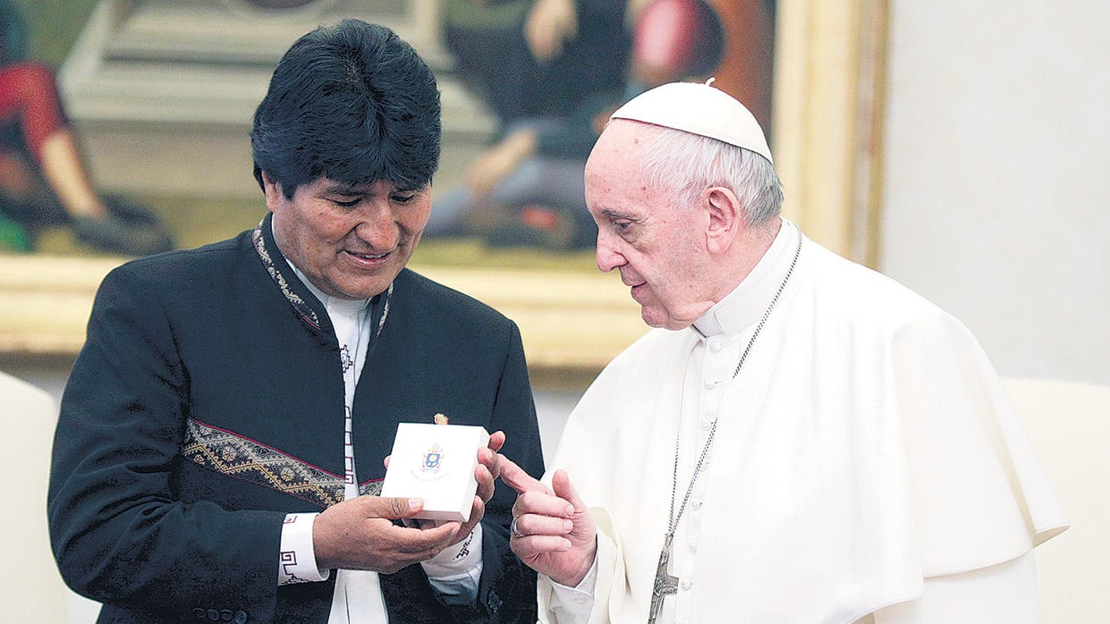 Evo y el Papa durante la audiencia privada en la sala del Tronetto del Vaticano.