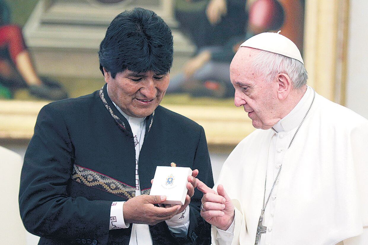 Evo y el Papa durante la audiencia privada en la sala del Tronetto del Vaticano.
