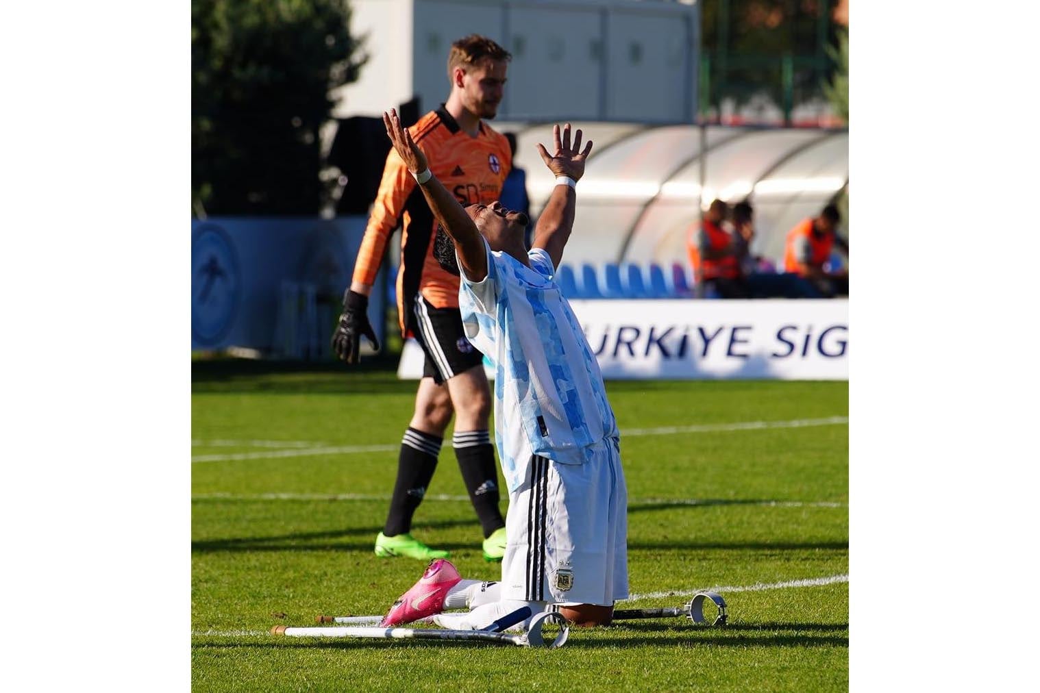 La Selección Argentina consiguió un emotivo triunfo vs Inglaterra