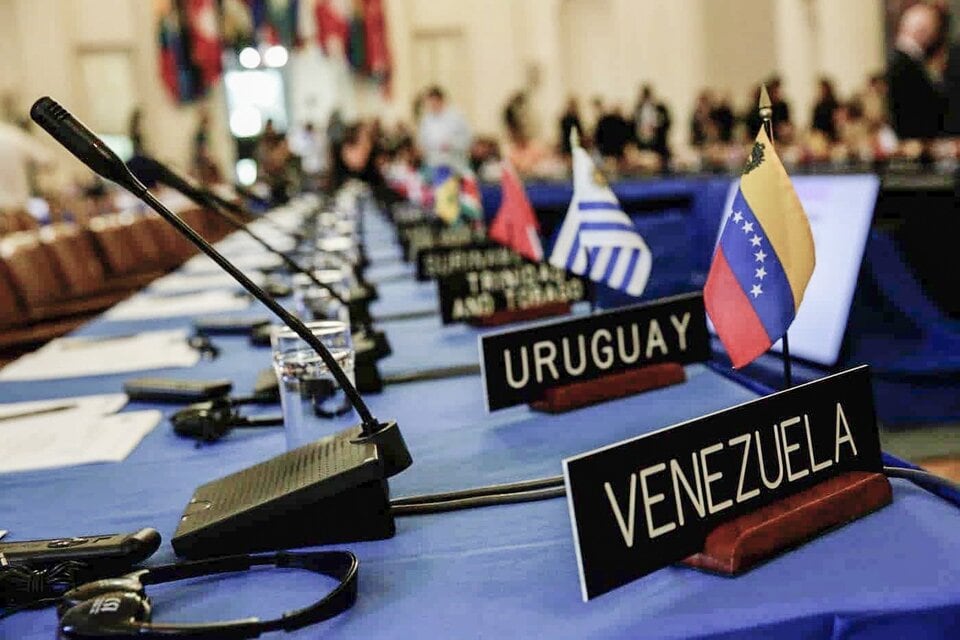 Cancillería rechazó junto a otros diez países la decisión del Tribunal Supremo de Justicia que validó la reelección de Maduro.