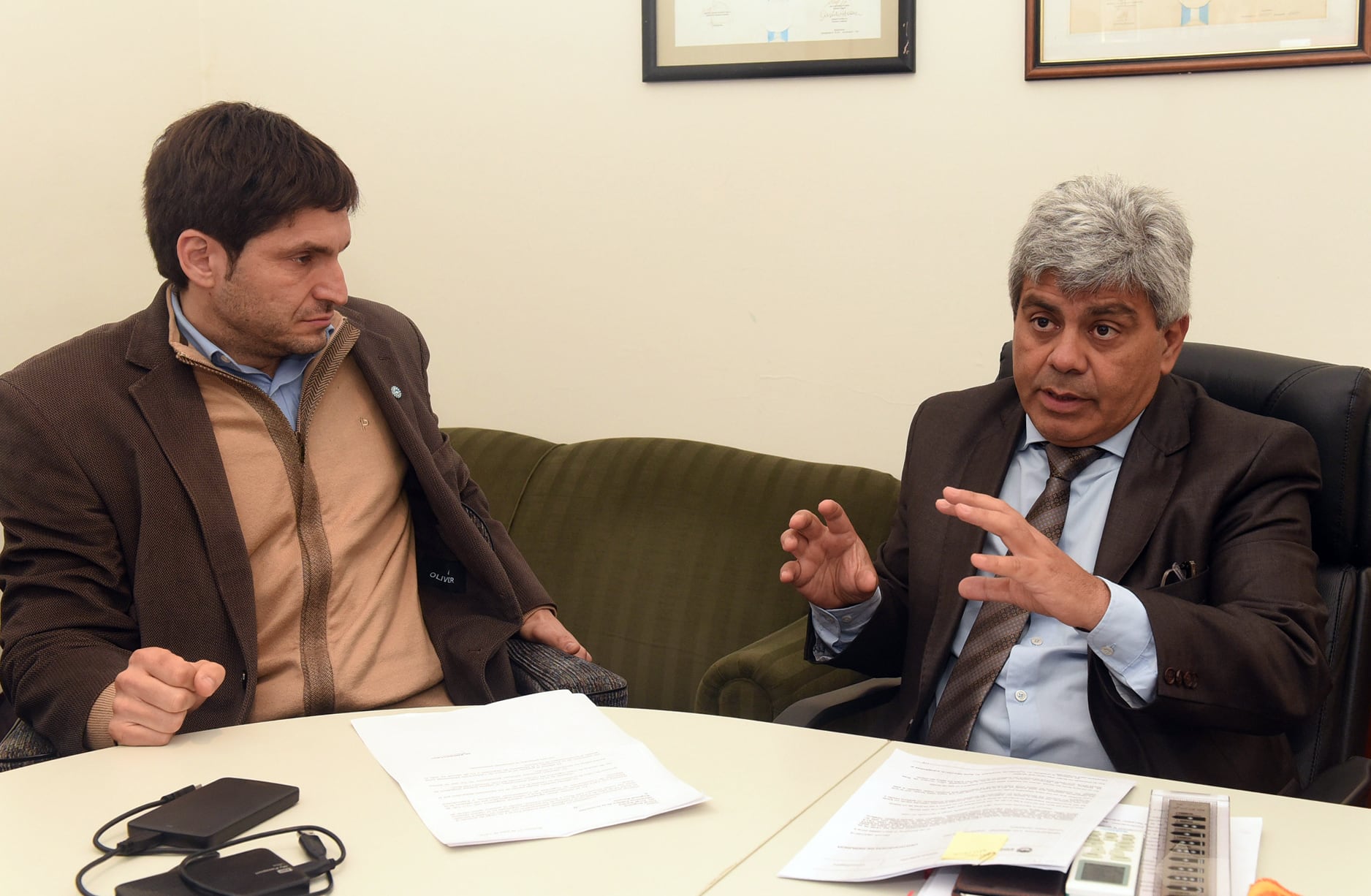El ministro Pullaro con el jefe de los fiscales Baclini. También aparece en las escuchas.