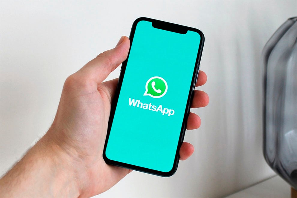 En caso de caer en la trampa hay que contactar a WhatsApp para dar aviso del fraude. 