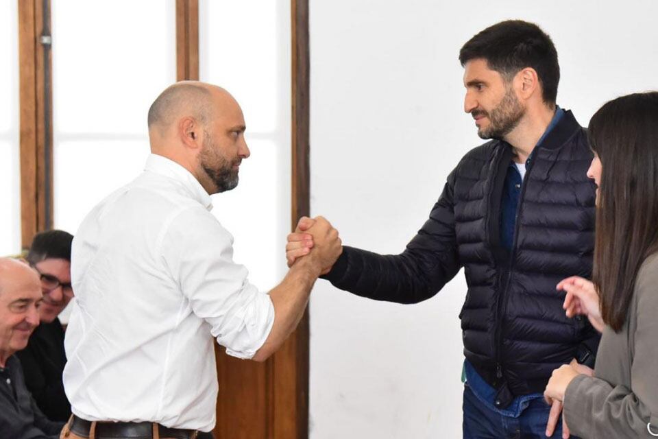 El ministro de la Producción Gustavo Puccini y el gobernador Pullaro.