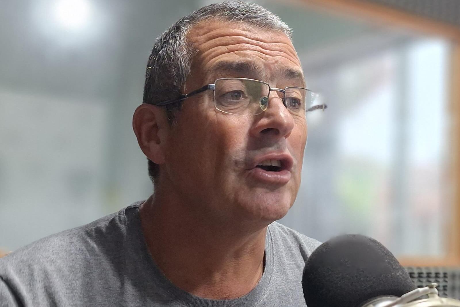 El intendente Suescún no pudo escapar de la polarización nacional.