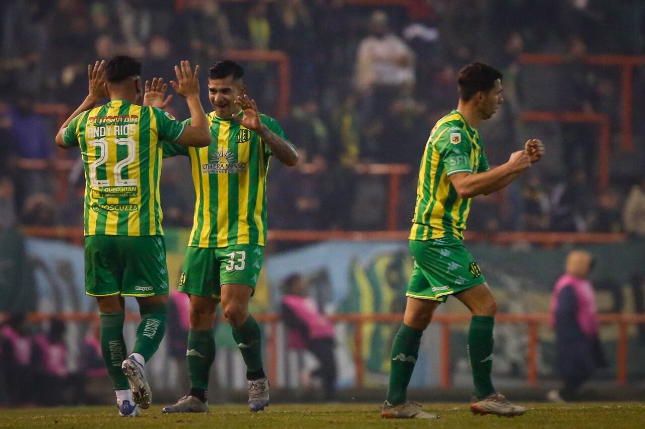 El Tiburón volvió a festejar luego de 11 partidos de sequía