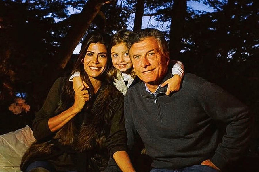 El Presidente junto a su esposa, Juliana Awada, y su hija Antonia.