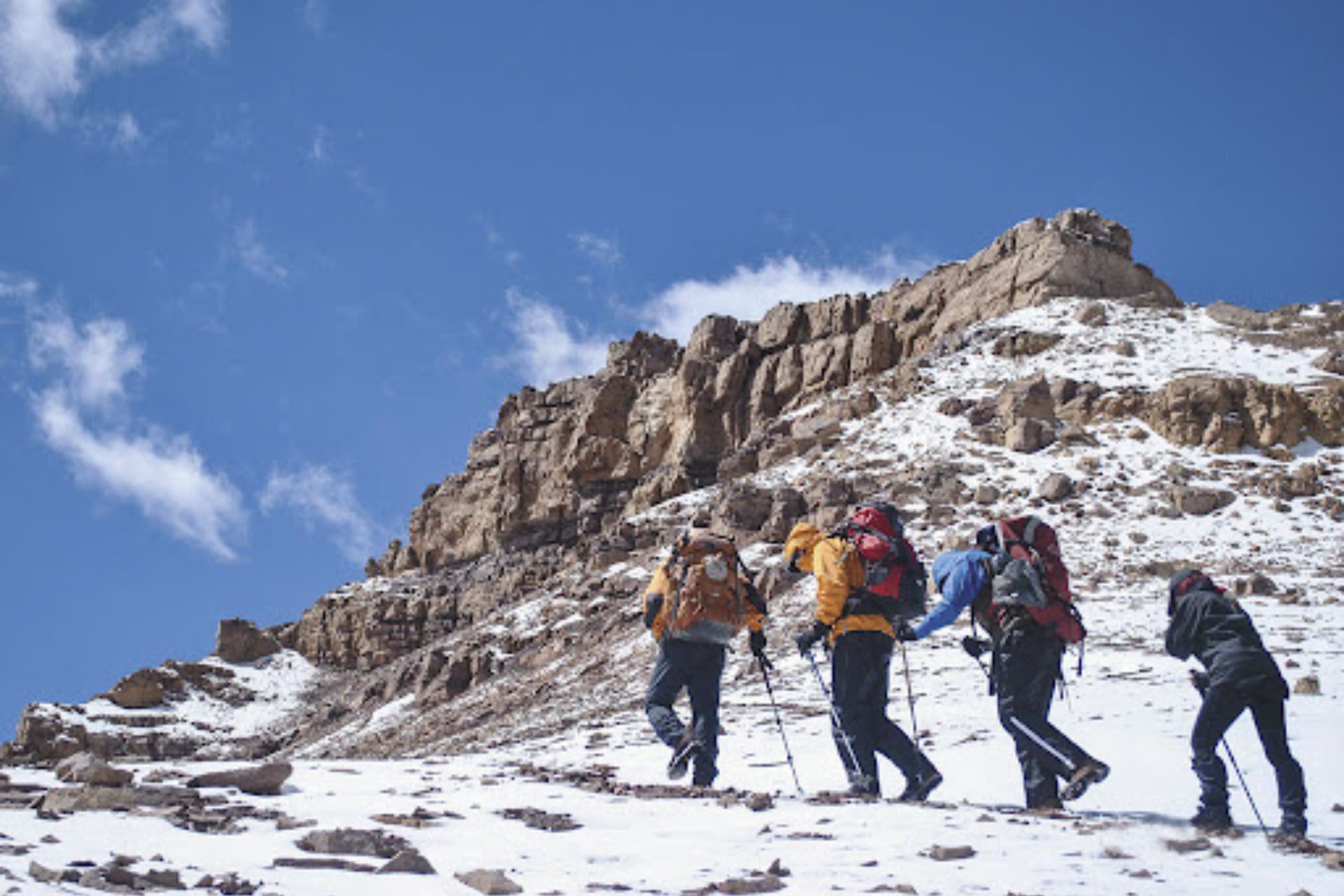 La medida, según argumentan desde el ejecutivo provincial, apunta a frenar rescates costosos por imprudencias evitables que hoy paga el Estado