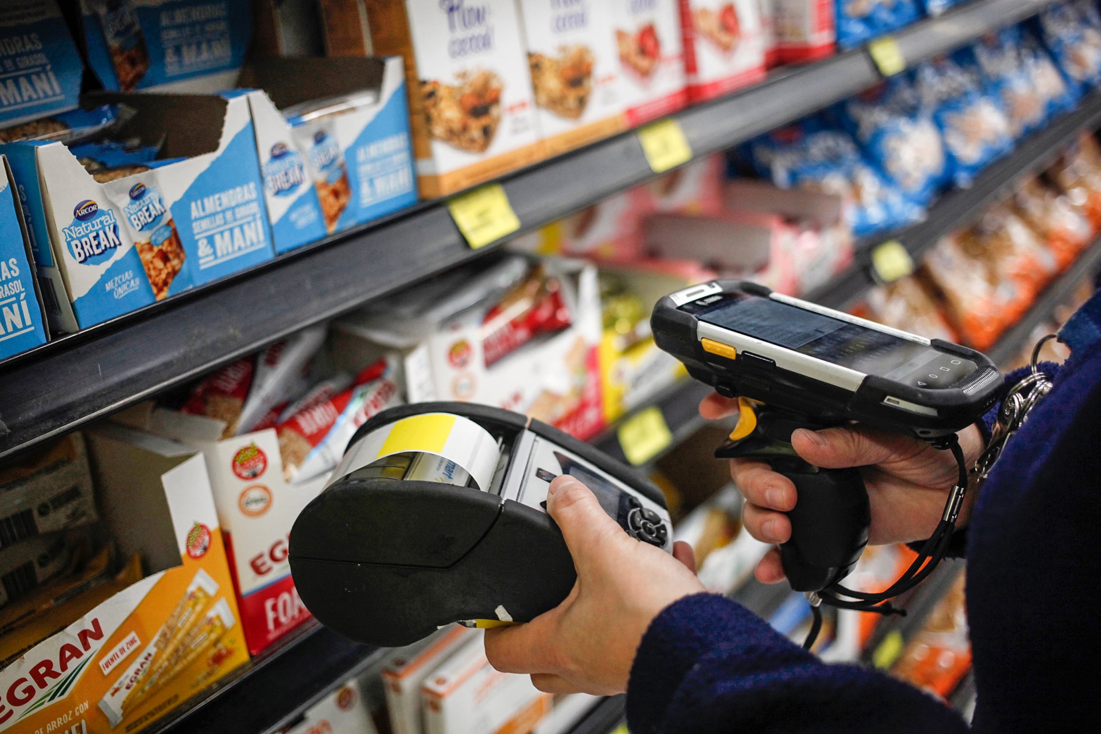 Muchos comercios y empresas ya pusieron en vigencia las nuevas listas de precios