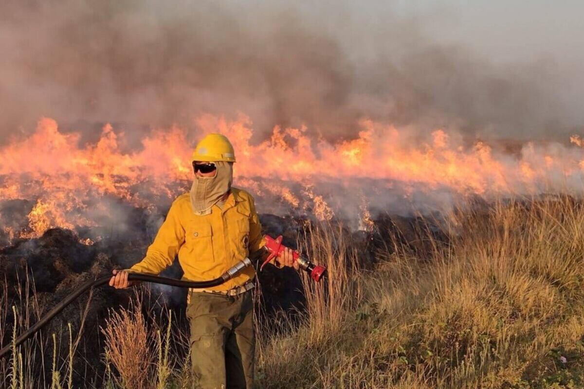 En Corrientes se mantienen activos ocho focos de incendios.