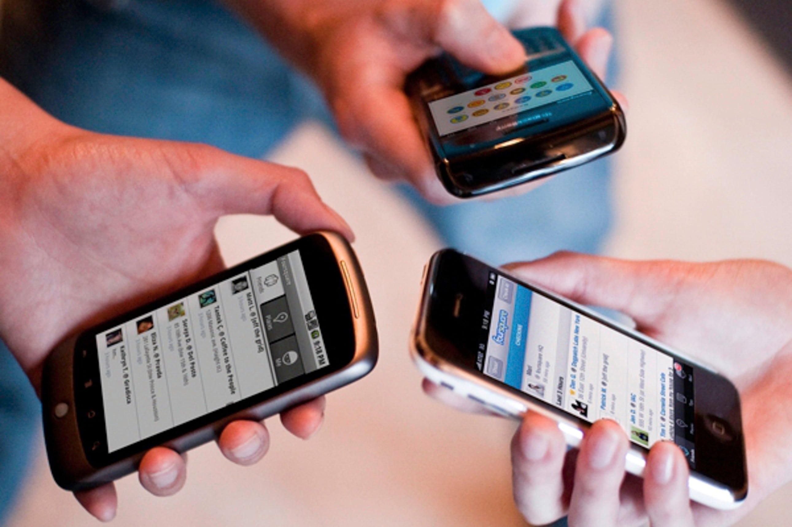  La tecnología ha desarrollado herramientas muy valiosas, pero también puede banalizar el oficio de educar. 