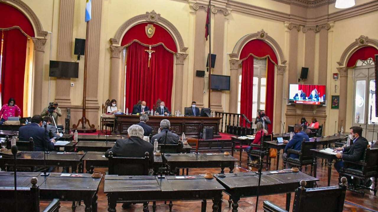 Las sesiones volvieron a tener presencialidad en el recinto 