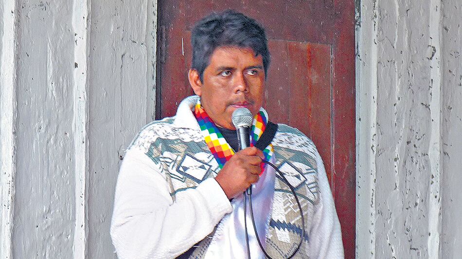 Agustín Santillán, líder y docente wichí, fue liberado tras las elecciones.