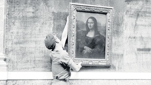 La Gioconda, reubicada en la reapertura del Museo del Louvre, en 1947.