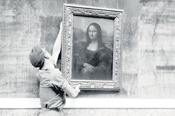 La Gioconda, reubicada en la reapertura del Museo del Louvre, en 1947.
