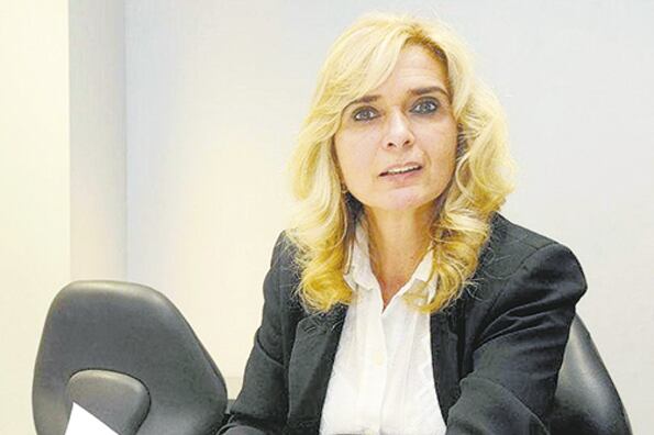 Silvia Elías de Pérez Senadora (UCR).