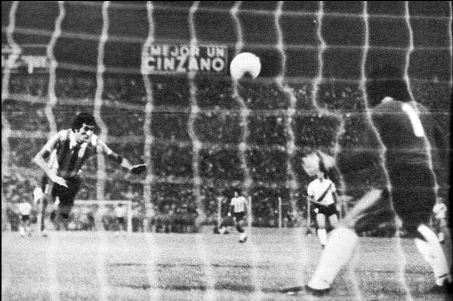 Ubaldo Matildo Fillol cumple este lunes 75 años.