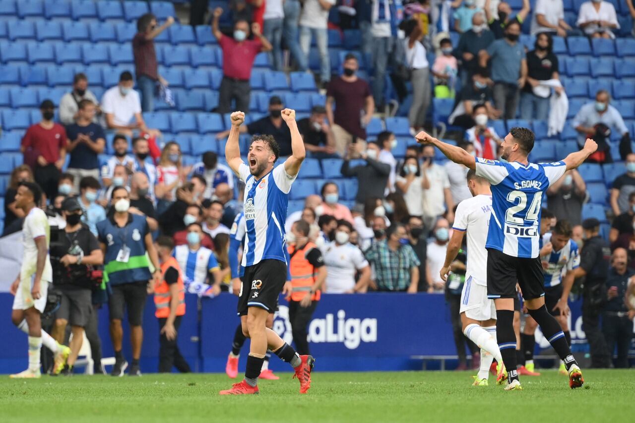 El festejo del Espanyol, que batió de local a Real Madrid