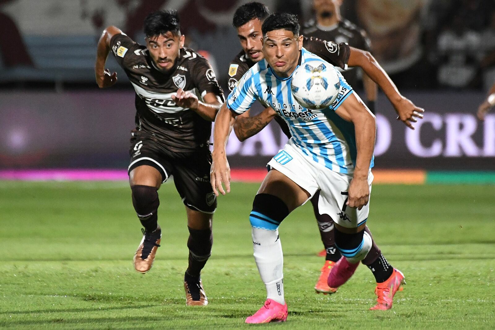 Salas estará en el ataque de Racing