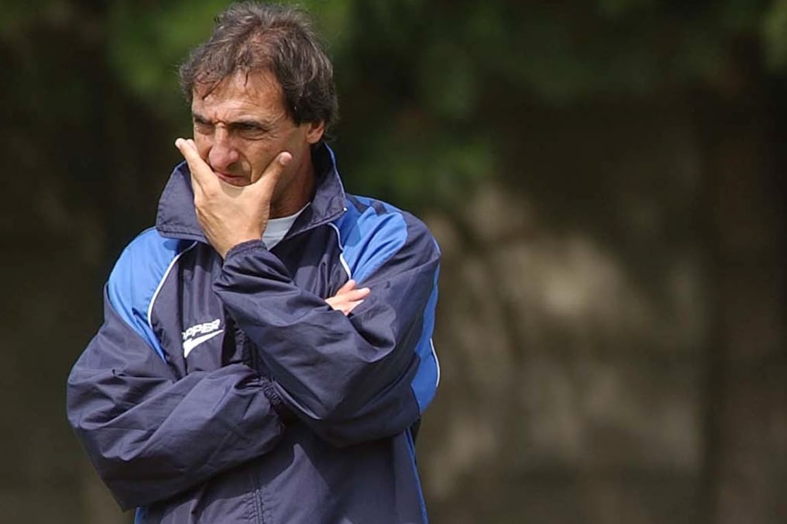 Jorge Higuaín, durante su etapa en Racing como parte del cuerpo técnico que comandaba Ubaldo Fillol.