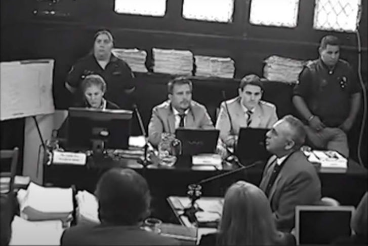 Imágenes del documental "La Noche del mimeógrafo" realizado por Canal 20 TV Universidad Nacional de Entre Ríos con la colaboración de Canal Universidad de la Universidad Nacional de Mar del Plata 