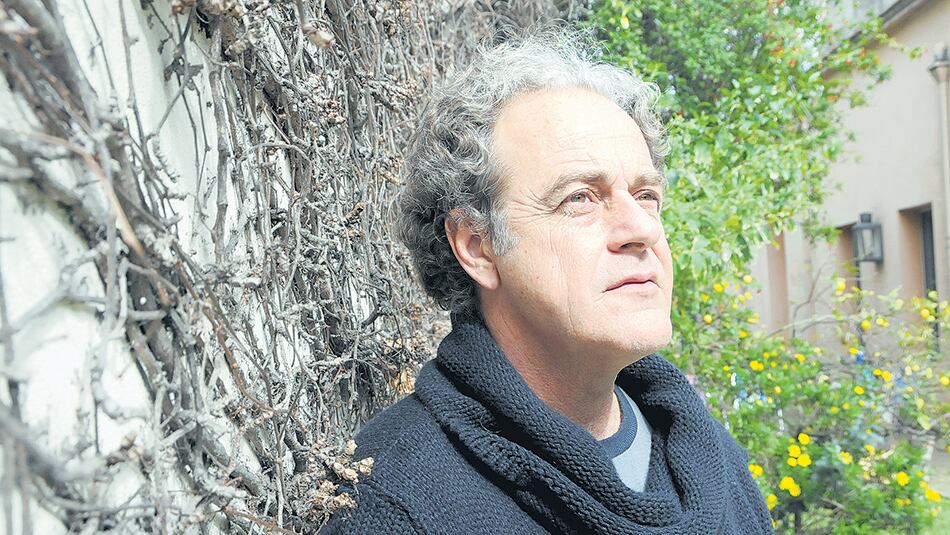 Corazones, la primera novela de Forn, transcurre precisamente en La Cumbre.