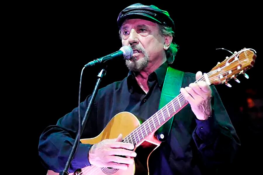 Guerra debió exiliarse durante la dictadura uruguaya.