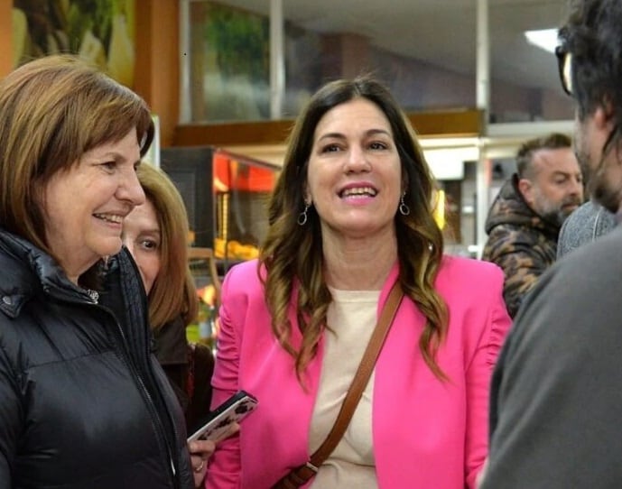 La diputada bonaerense Florencia Retamoso junto a Patricia Bullrich.