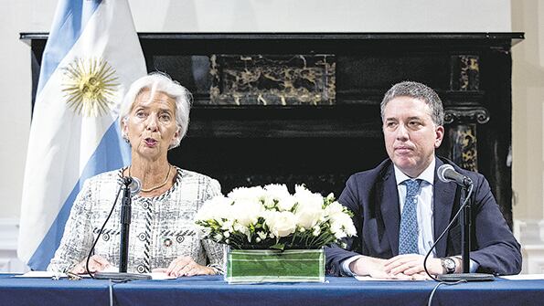 El endeudamiento fue una constante del gobierno de Cambiemos, que derivó en una alta dependencia del FMI.