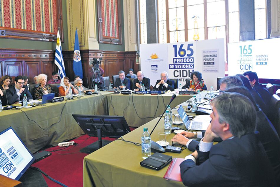 La audiencia de la CIDH se hizo a la sala llena en el Palacio Legislativo uruguayo.