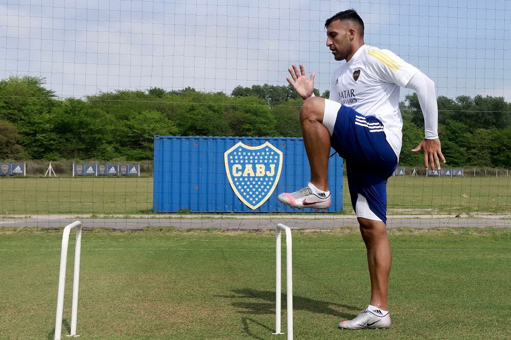 El delantero se recuperó de las anginas que lo aquejaron y volvió a entrenar.