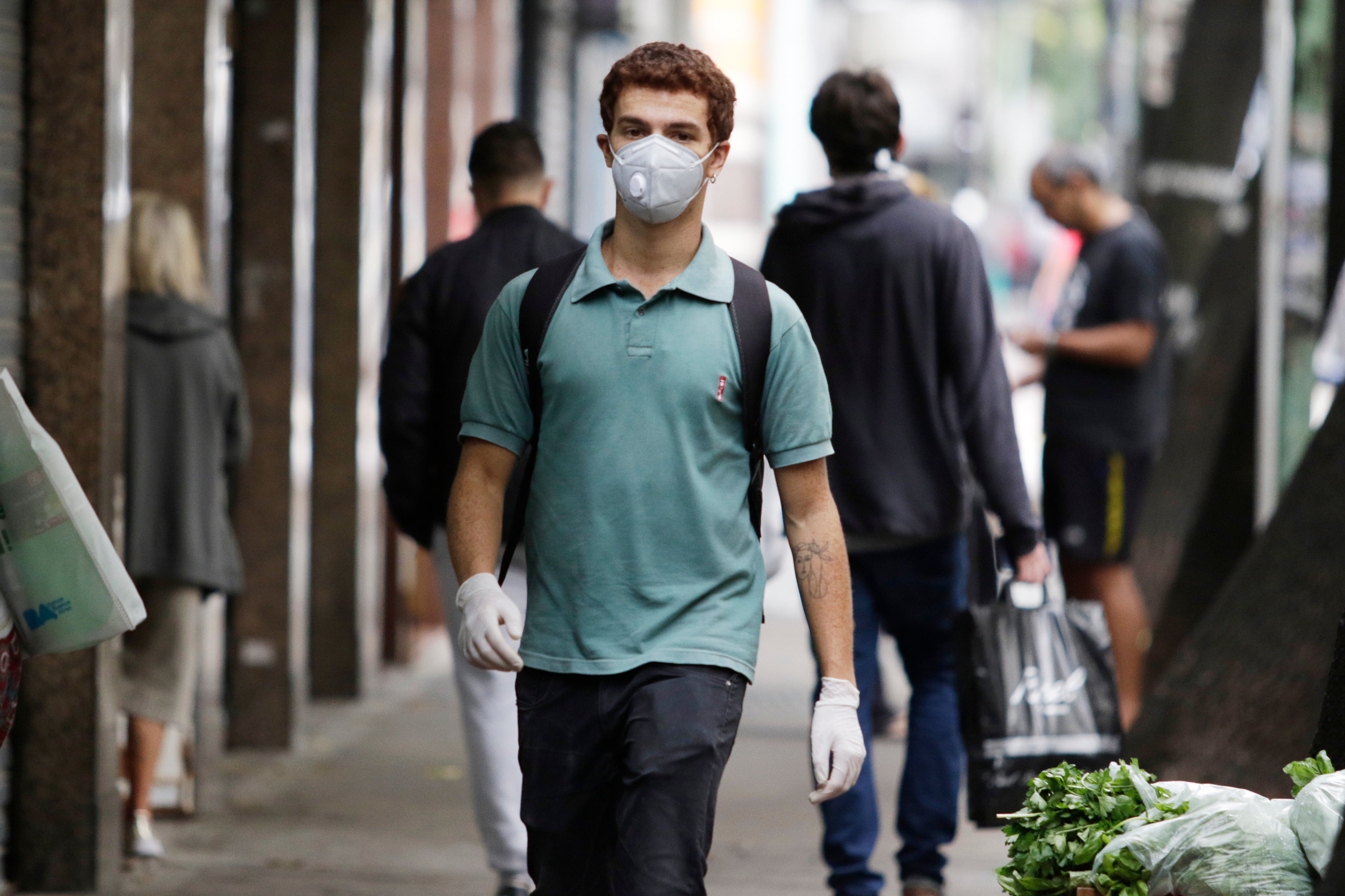 "Debemos abandonar el individualismo que es propio de este sistema y pensar en salidas colectivas", propone Pedro Gaite. 