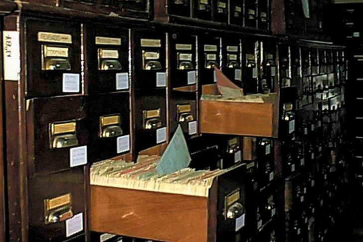 La DIPPBA funcionó entre 1956 y 1998. Su archivo está bajo custodia de la Comisión Provincial por la Memoria.