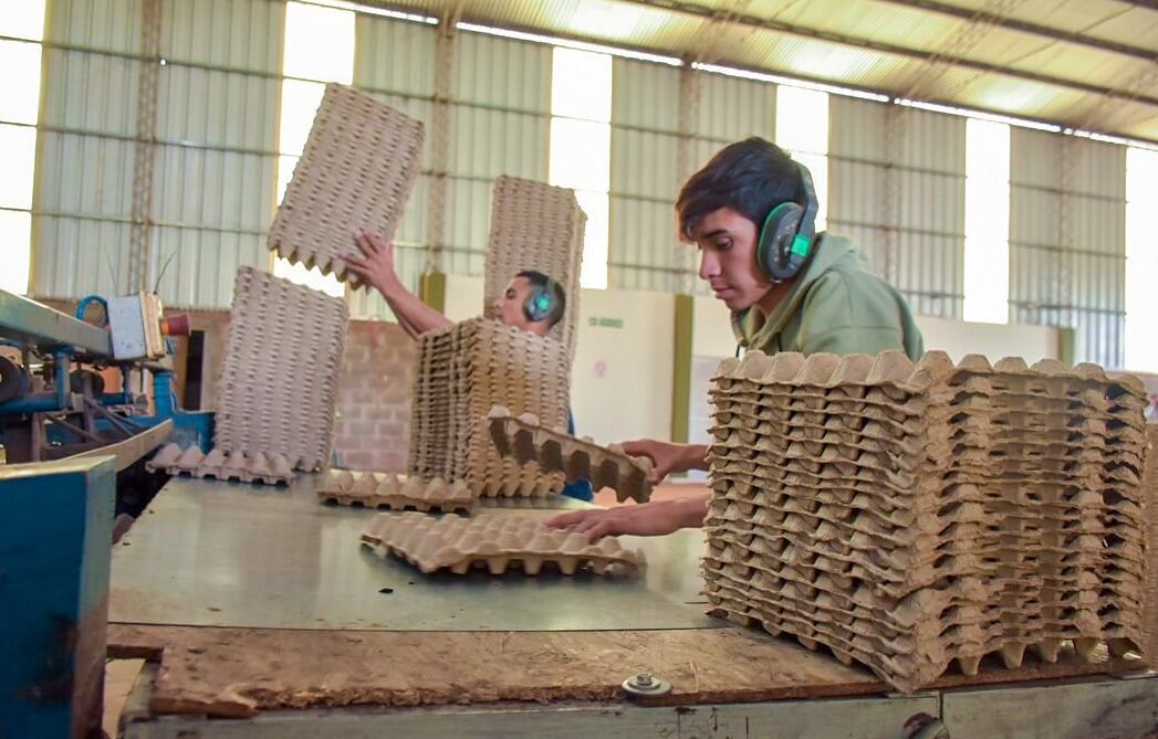 El 95% de los trabajadores registrados desmiente a Milei y dicen que pierden contra la inflación.