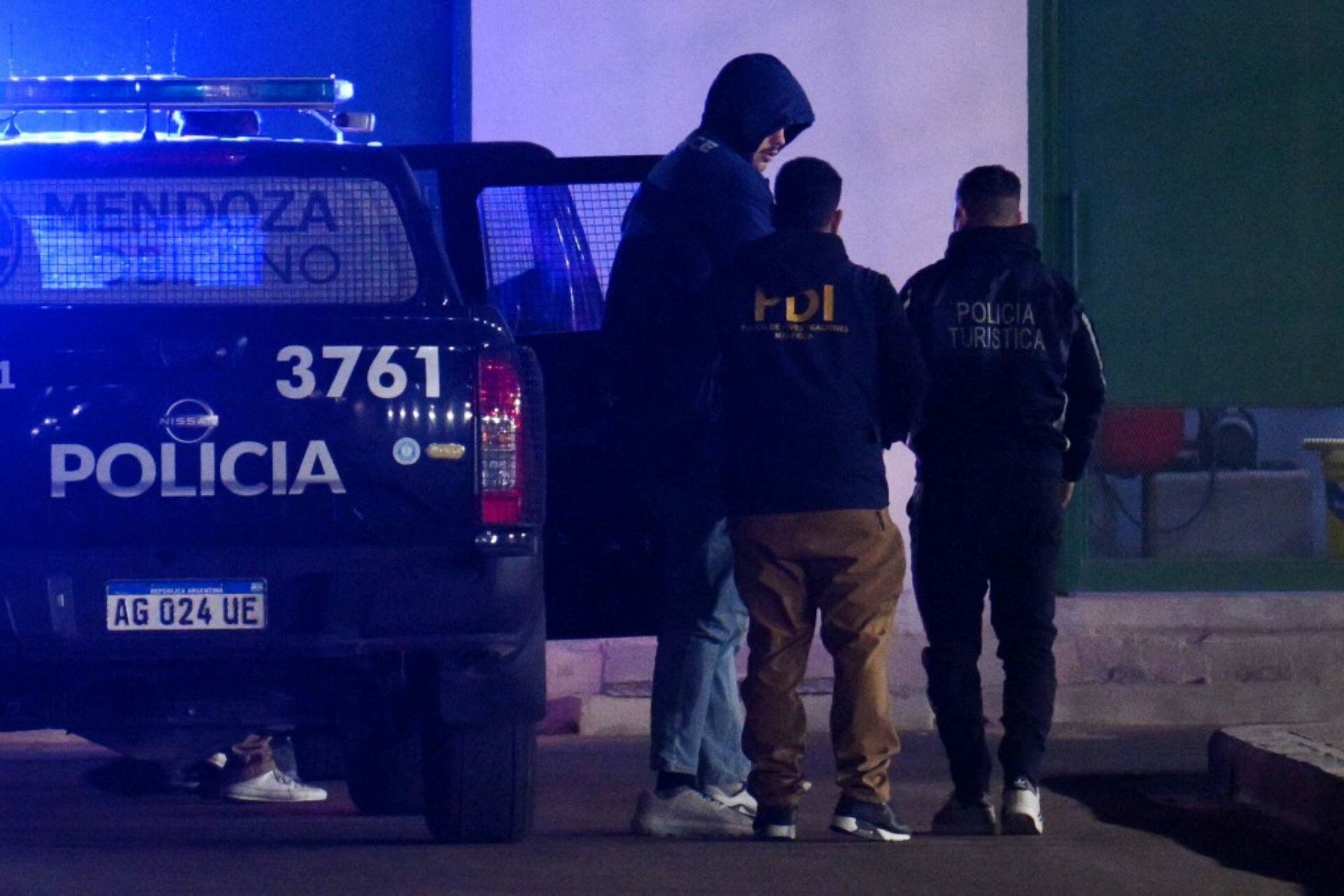 Oscar Jégou y Hugo Auradou, miembros de la selección de rugby de Francia acusados de violar a una mujer en Mendoza