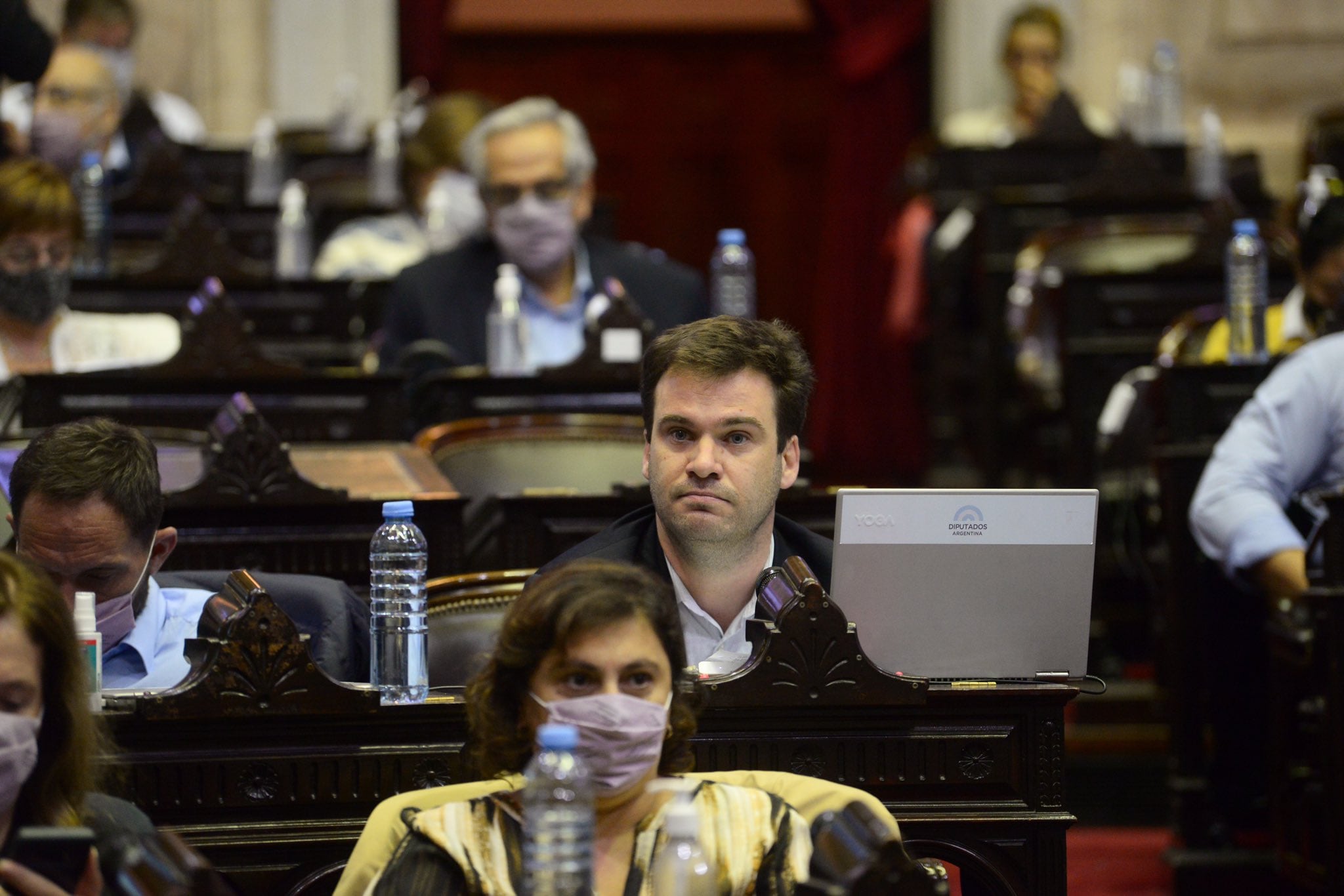 Tan sólo 108 diputados opositores dieron el presente ayer.