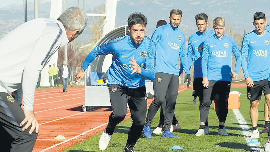Pablo Pérez es uno de los que estará en el mediocampo de Boca.