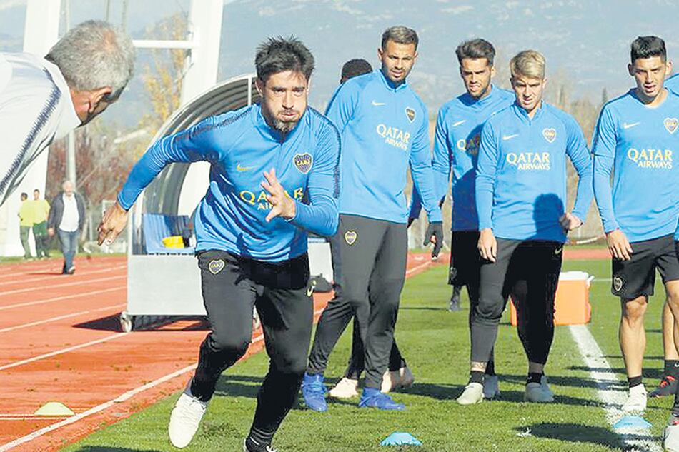 Pablo Pérez es uno de los que estará en el mediocampo de Boca.