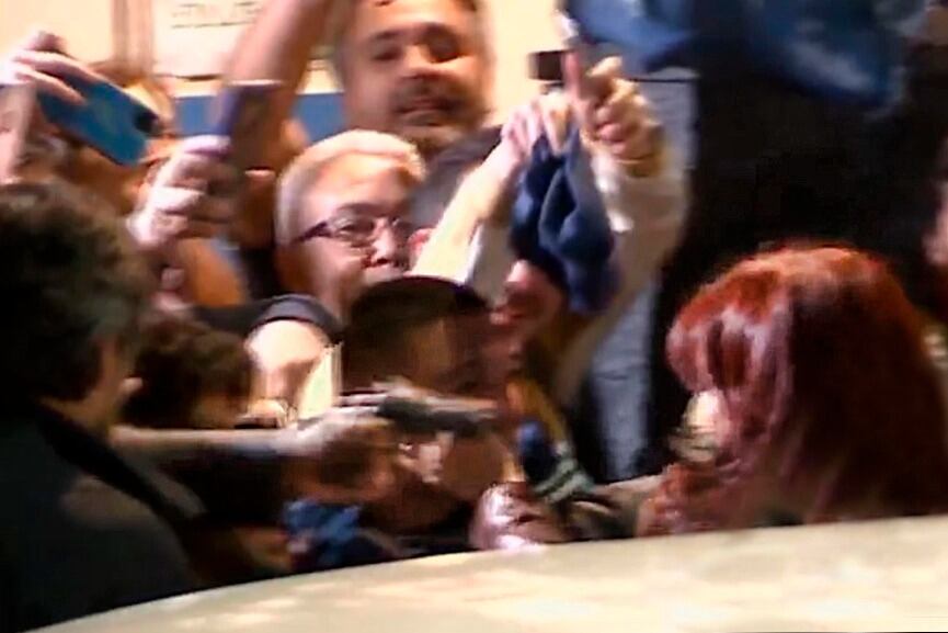 Piden el juicio por el atentado contra Cristina Kirchner, sin investigar posibles autores materiales