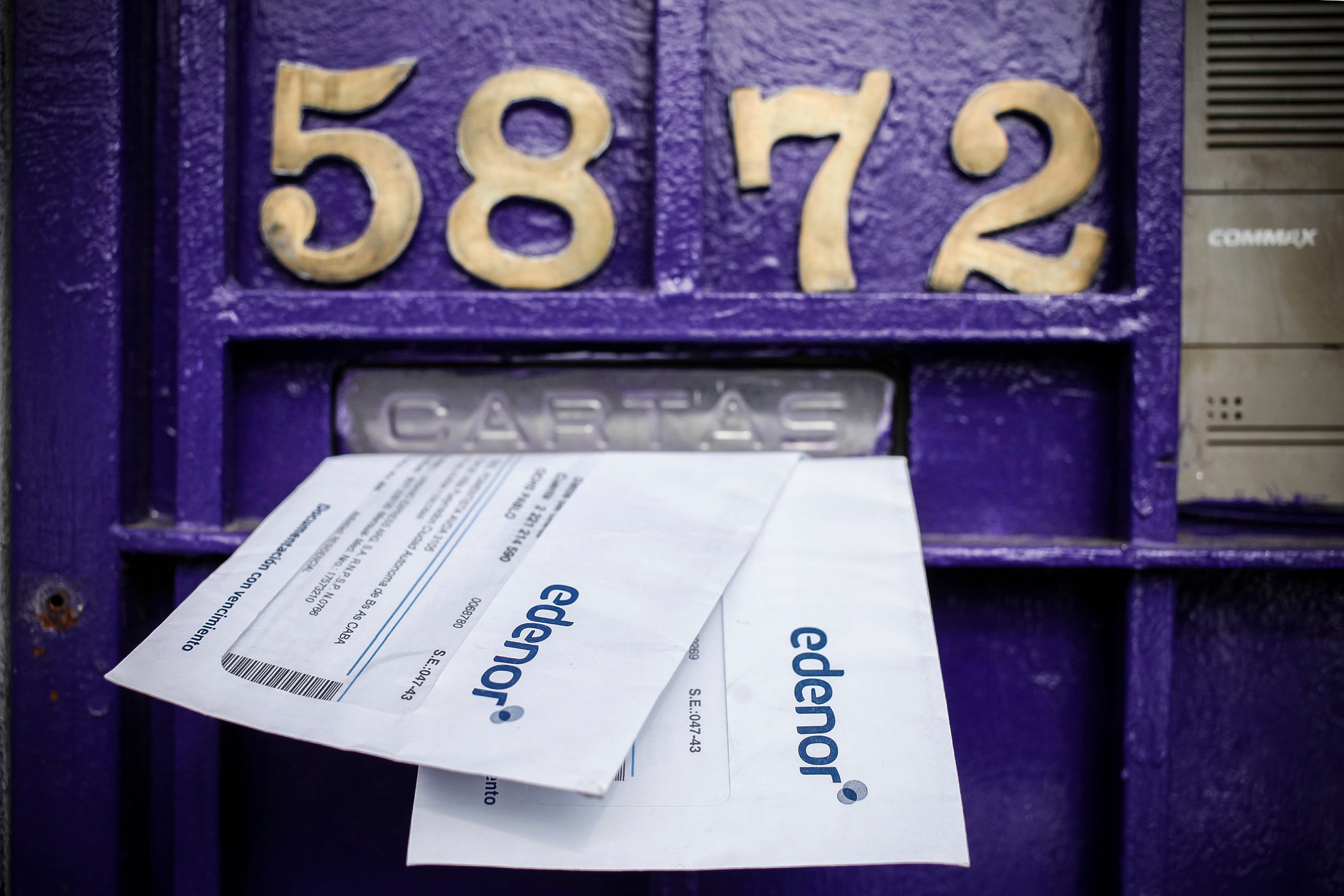 Boletas al acecho. La solución presupuestaria implicaría otro megatarifazo. 