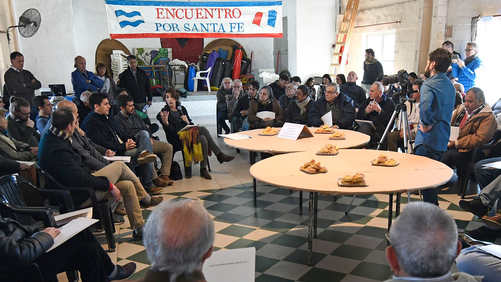 Bielsa habló en un plenario de militantes en Santa Fe donde hizo gestos de unidad hacia el PJ.