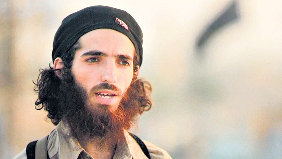 Imagen de un joven jihadista que reivindica en idioma español el atentado en Barcelona.