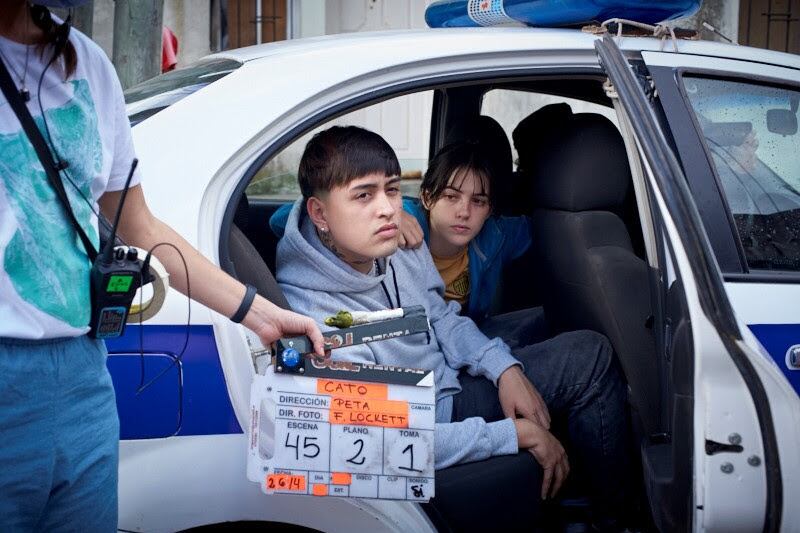 Finalmente, este viernes 18/3 se suma a la grilla de Star + la película barrial de Peta Rivero y Hornos que protagoniza el cantante