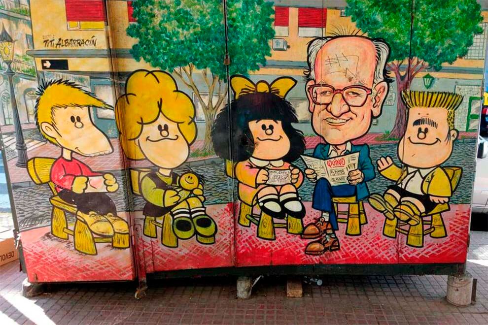 Por su vínculo con España, los medios de ese país le dieron una gran cobertura a su muerte, con extensos artículos que se ubicaban en la primera plana de todos los portales de noticias. 